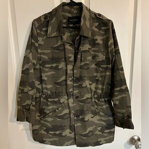 Women’s Banana Republic Camo Jacket